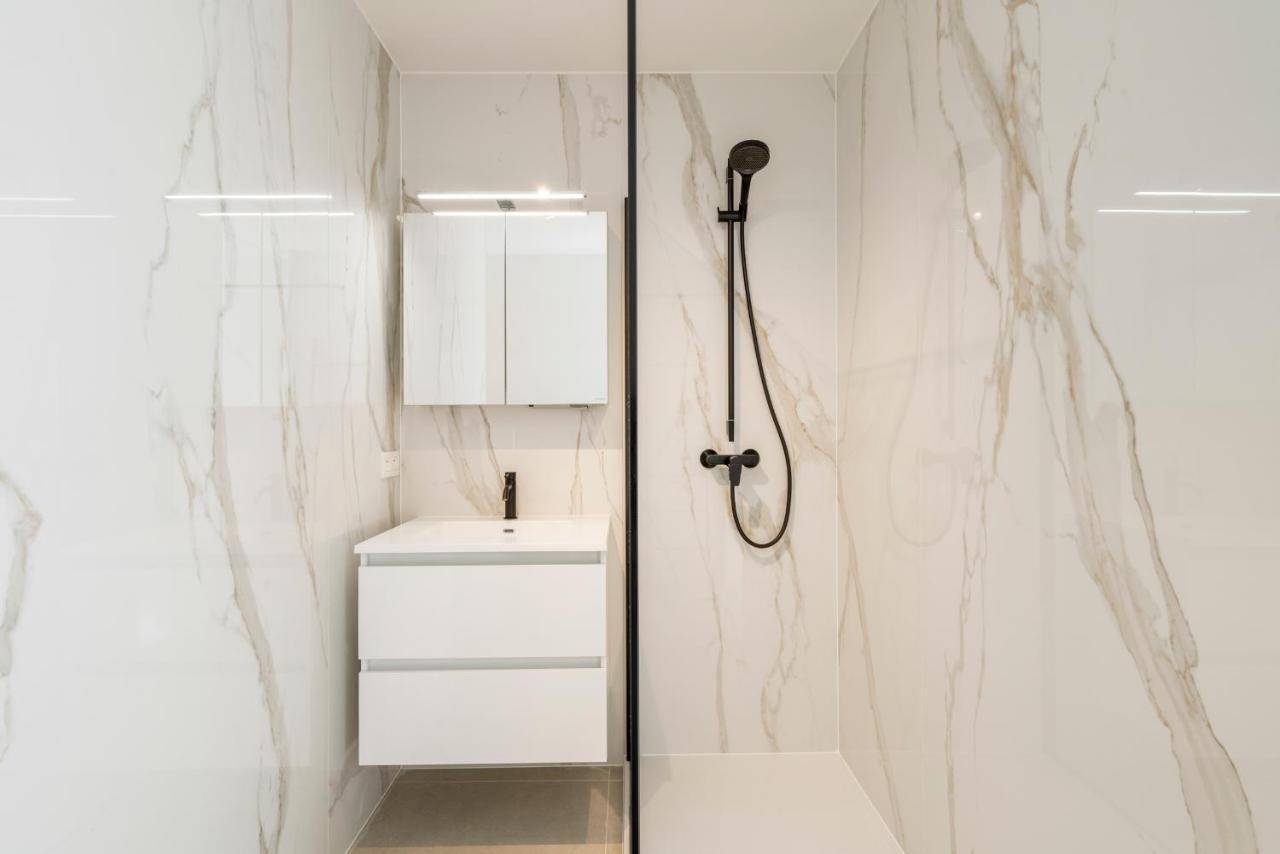 The Waves-Luxurious 3Bedroom App W Big Terrace & Garage Остенде Екстер'єр фото